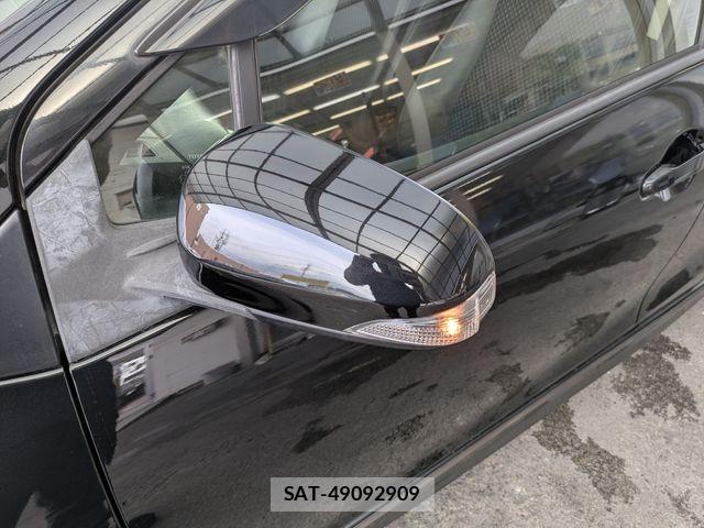 Toyota AQUA 2015-02 7214735-22