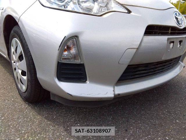 Toyota AQUA 2014-05 7214717-12