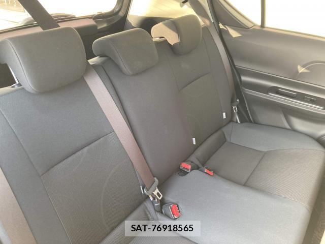 Toyota AQUA 2017-05 7214779-21