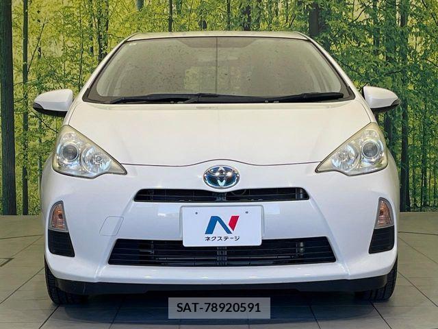 Toyota AQUA 2013-09 7214707-13