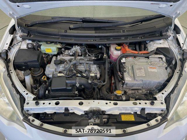 Toyota AQUA 2013-09 7214707-17