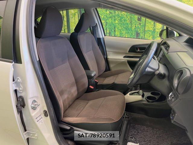 Toyota AQUA 2013-09 7214707-7
