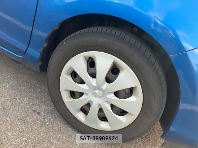 Toyota AQUA 2013-09 7214708-1
