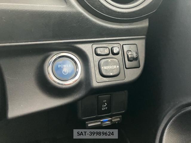 Toyota AQUA 2013-09 7214708-7