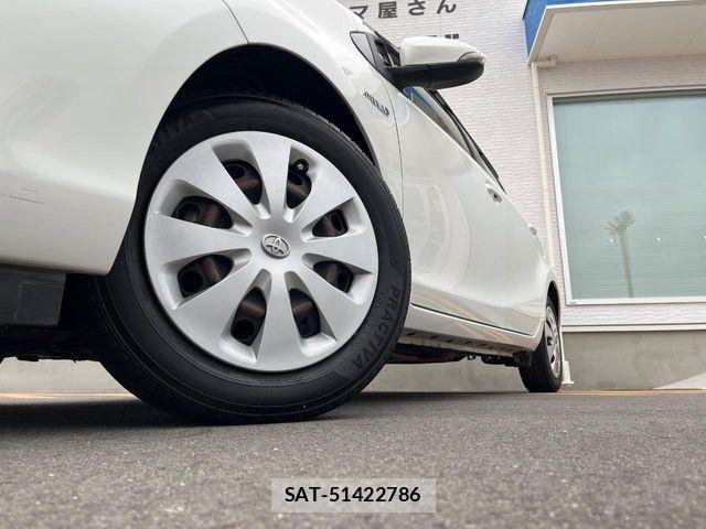 Toyota AQUA 2012-03 7214669-12