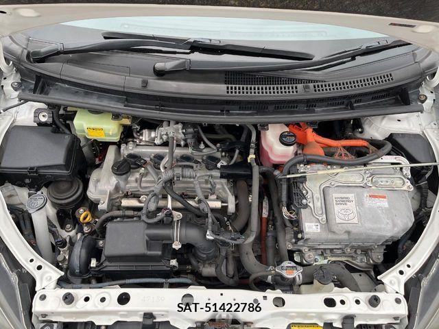 Toyota AQUA 2012-03 7214669-17