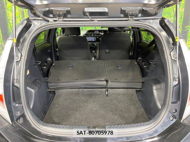 Toyota AQUA 2021-04 7214850-9