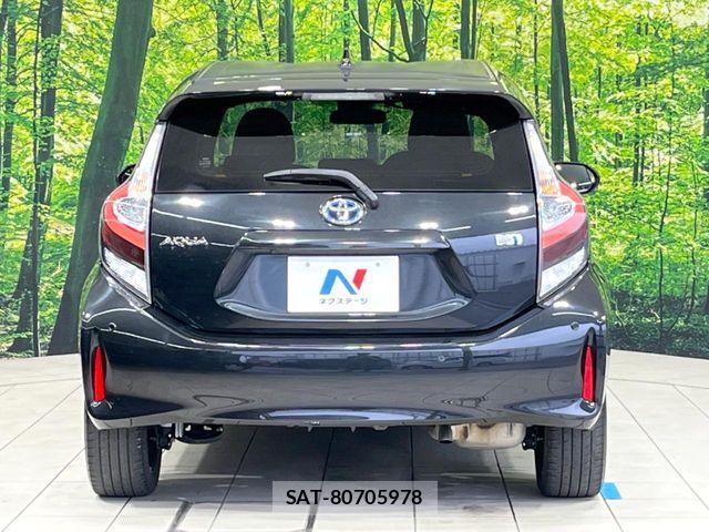 Toyota AQUA 2021-04 7214850-14