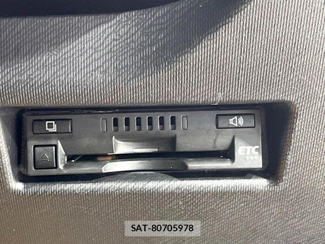 Toyota AQUA 2021-04 7214850-6