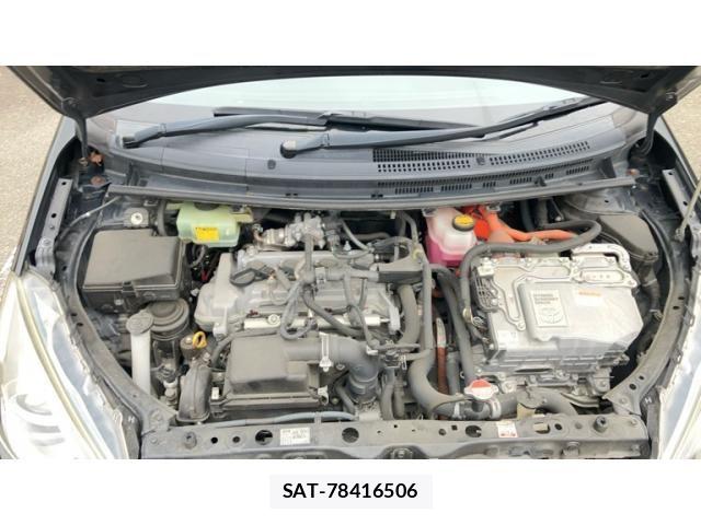 Toyota AQUA 2015-08 7214749-10