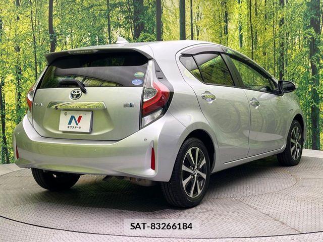 Toyota AQUA 2019-05 7214811-16