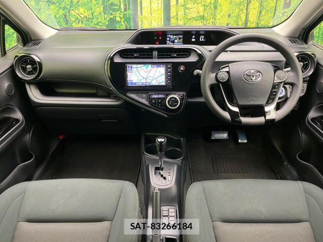 Toyota AQUA 2019-05 7214811-1