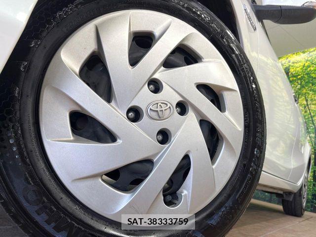 Toyota AQUA 2017-02 7214774-12