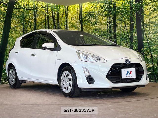 Toyota AQUA 2017-02 7214774-15