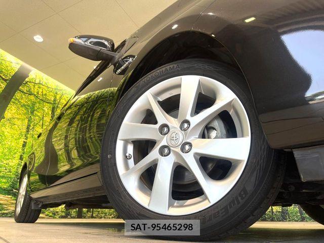 Toyota AQUA 2014-01 7214716-12