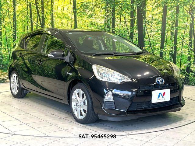 Toyota AQUA 2014-01 7214716-15