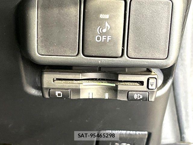 Toyota AQUA 2014-01 7214716-5