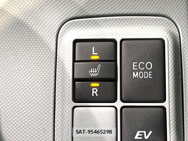 Toyota AQUA 2014-01 7214716-6