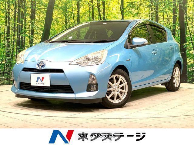 Toyota AQUA 2013-09 7214706-0