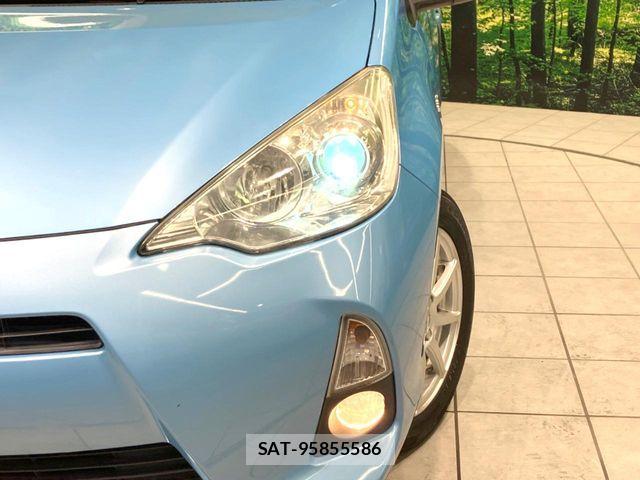 Toyota AQUA 2013-09 7214706-11