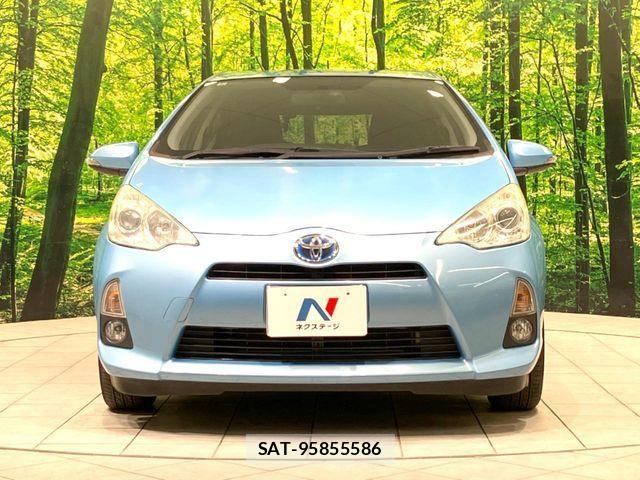 Toyota AQUA 2013-09 7214706-13