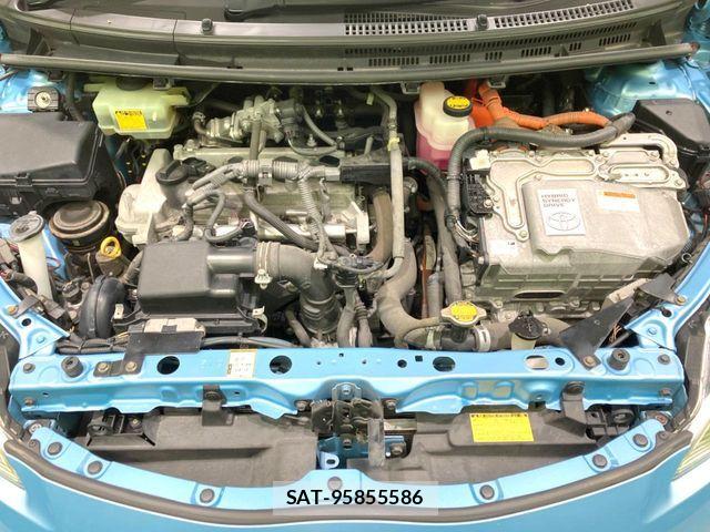 Toyota AQUA 2013-09 7214706-17