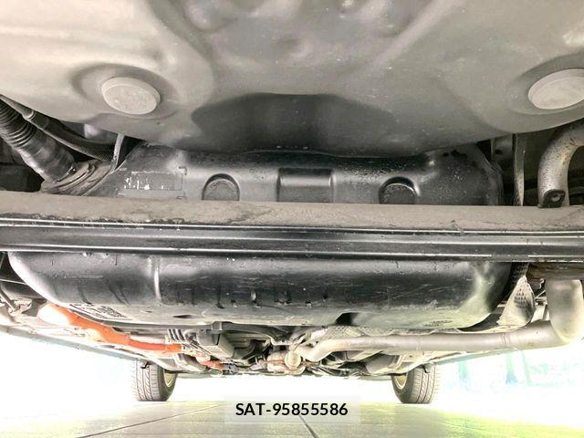 Toyota AQUA 2013-09 7214706-18