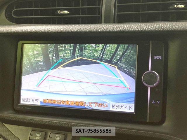 Toyota AQUA 2013-09 7214706-3