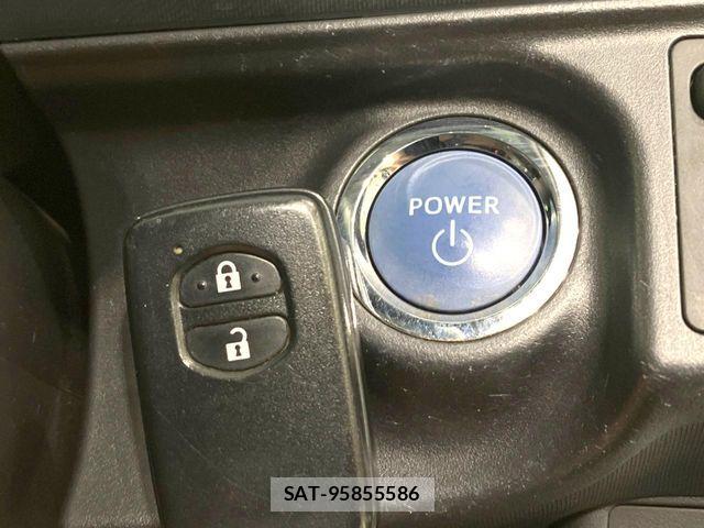 Toyota AQUA 2013-09 7214706-6