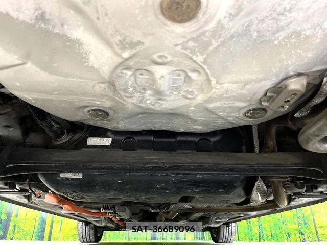 Toyota AQUA 2012-04 7214674-18