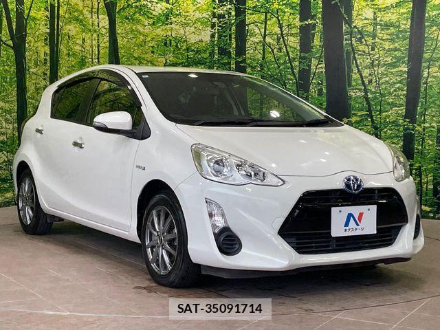Toyota AQUA 2017-05 7214781-15