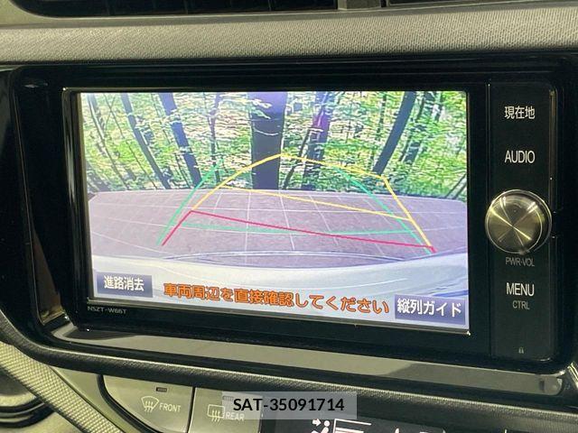 Toyota AQUA 2017-05 7214781-3