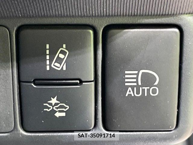 Toyota AQUA 2017-05 7214781-6