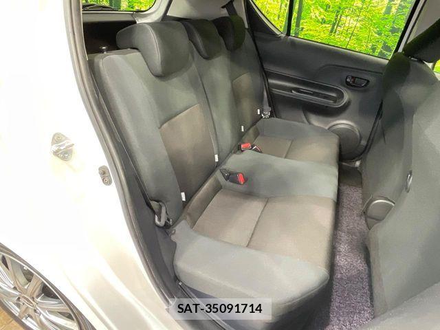 Toyota AQUA 2017-05 7214781-8
