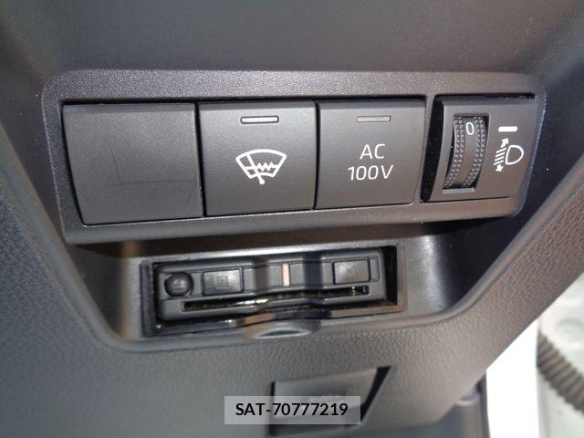 Toyota AQUA 2024-02 7214874-22
