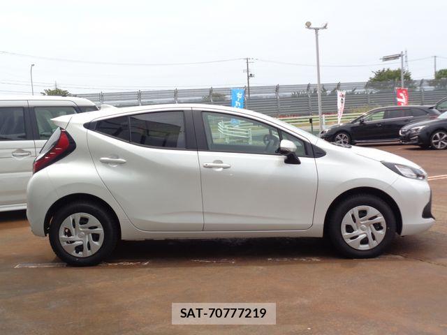 Toyota AQUA 2024-02 7214874-4