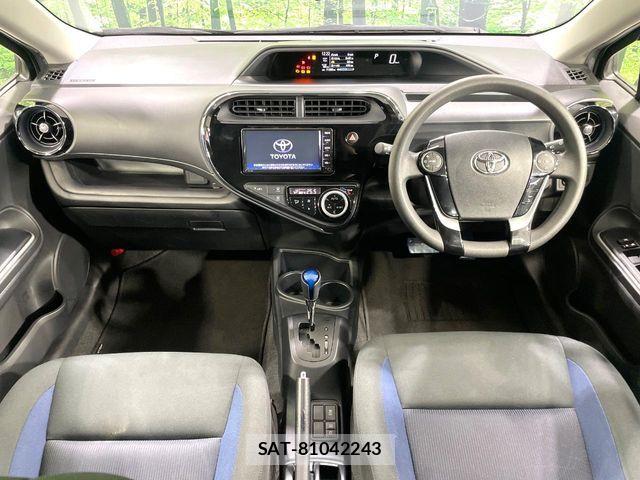 Toyota AQUA 2020-12 7214840-1