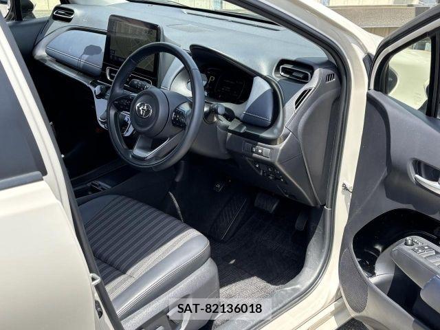 Toyota AQUA 2022-08 7214867-3