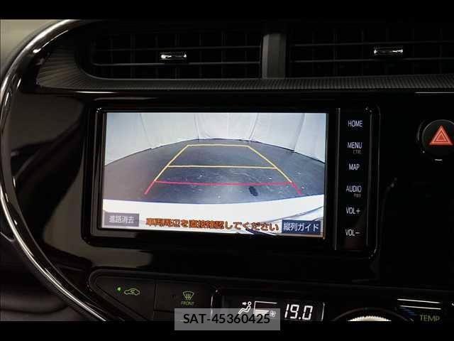 Toyota AQUA 2019-07 7214833-5