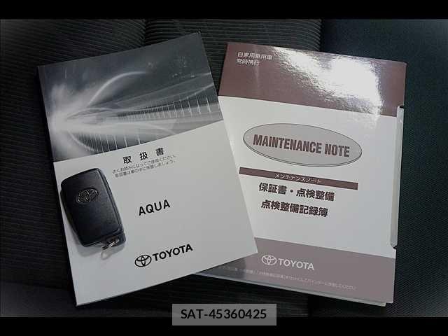 Toyota AQUA 2019-07 7214833-6