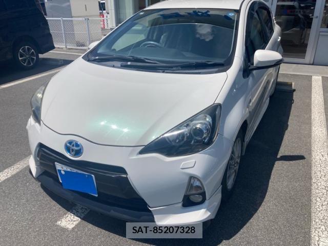 Toyota AQUA 2013-12 7214715-0