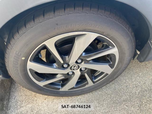 Toyota AQUA 2017-07 7214786-5