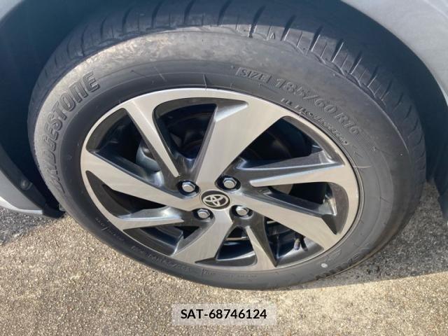 Toyota AQUA 2017-07 7214786-7