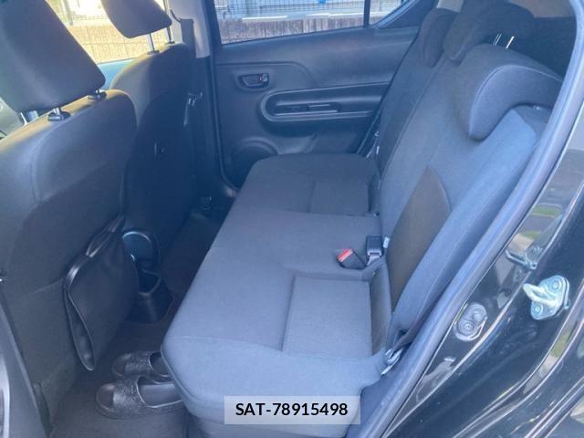 Toyota AQUA 2018-05 7214802-9