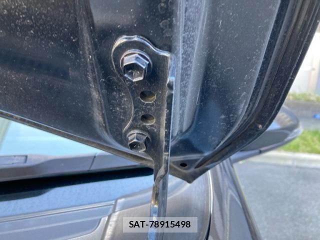 Toyota AQUA 2018-05 7214802-12