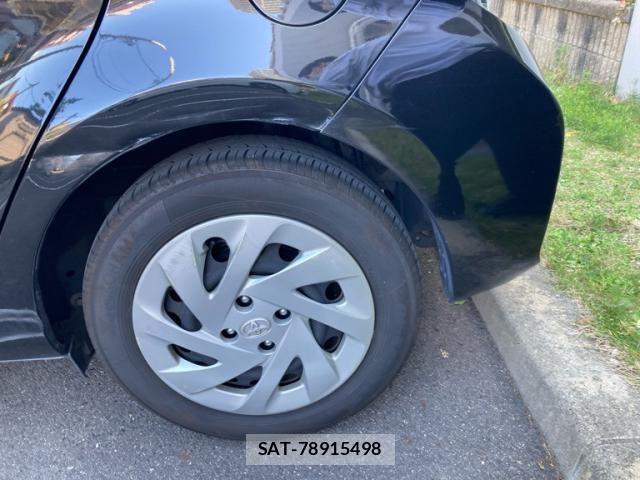 Toyota AQUA 2018-05 7214802-7