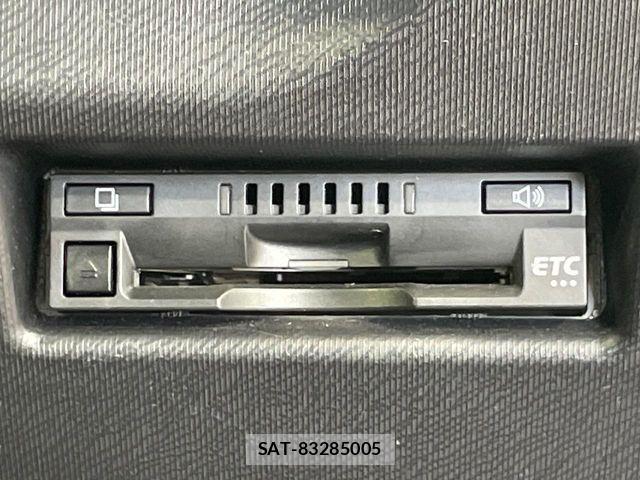 Toyota AQUA 2019-05 7214809-6