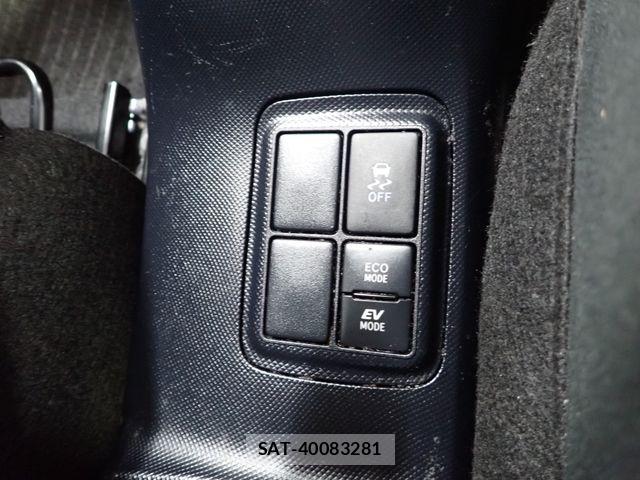 Toyota AQUA 2021-03 7214848-23