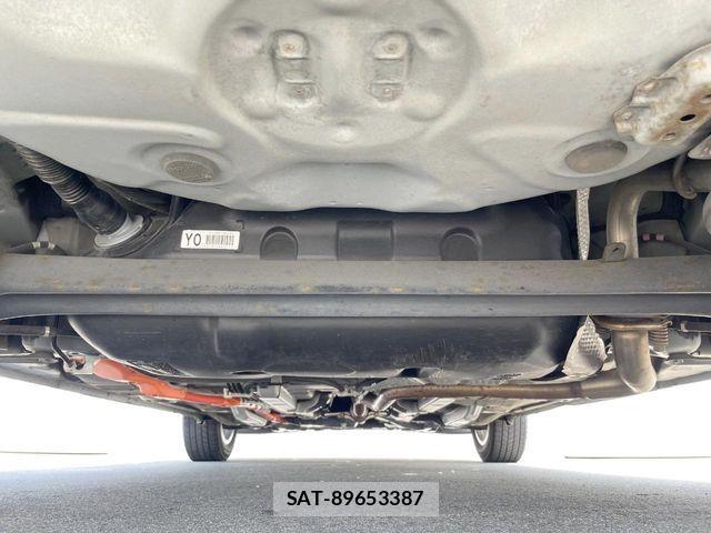 Toyota AQUA 2014-11 7214727-17