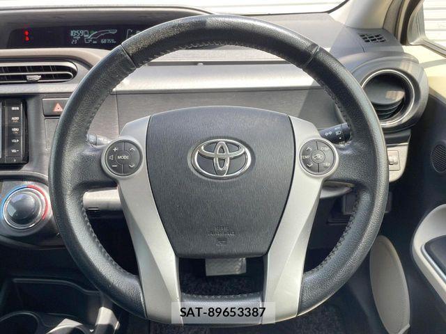 Toyota AQUA 2014-11 7214727-6